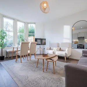 Apartment North Lane By Ty Sa, Cardiff