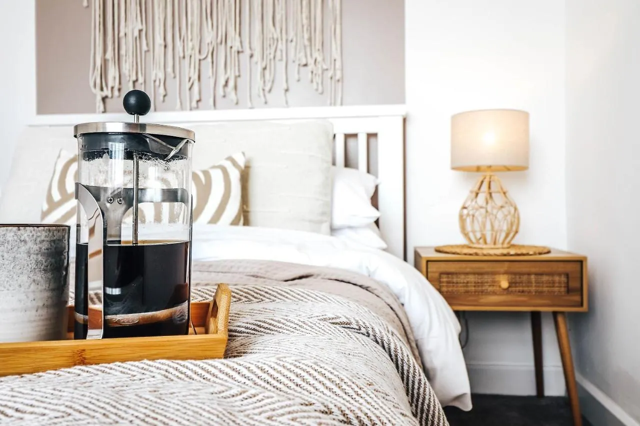 Principality View Apartment Two, By Solace Stays Cardiff 0*,  United Kingdom