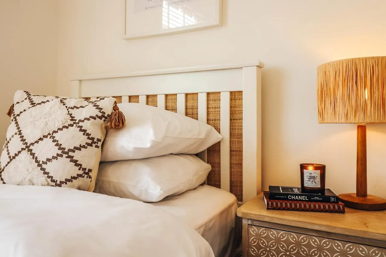 Principality View Apartment Two, By Solace Stays Cardiff
